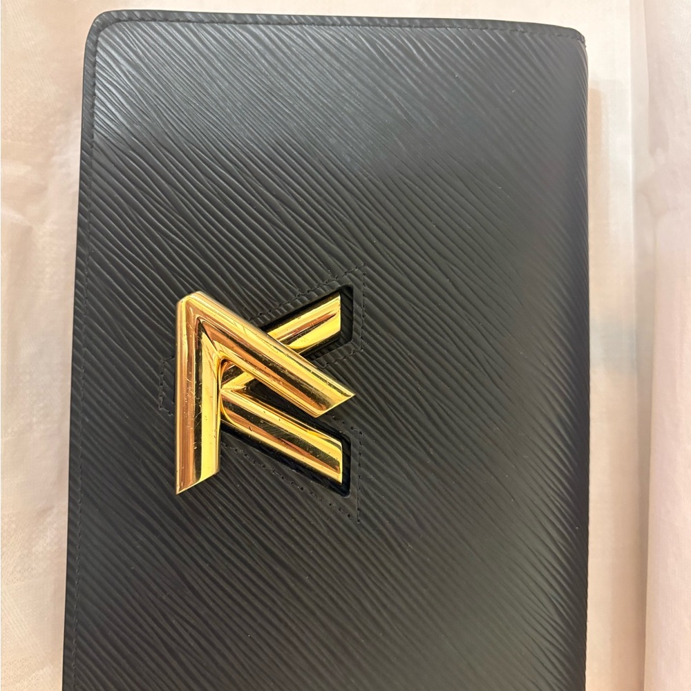 Louis Vuitton Cream Dust Bag